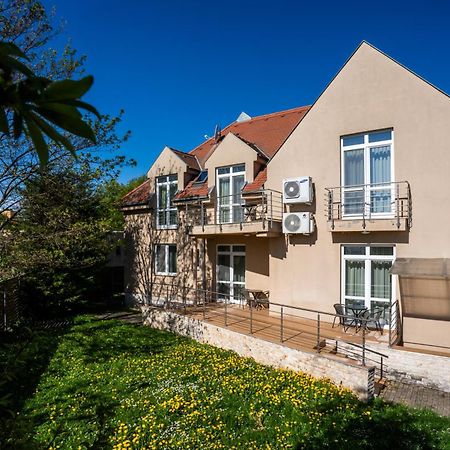 B&B Lajta Park Mosonmagyaróvár 外观 照片
