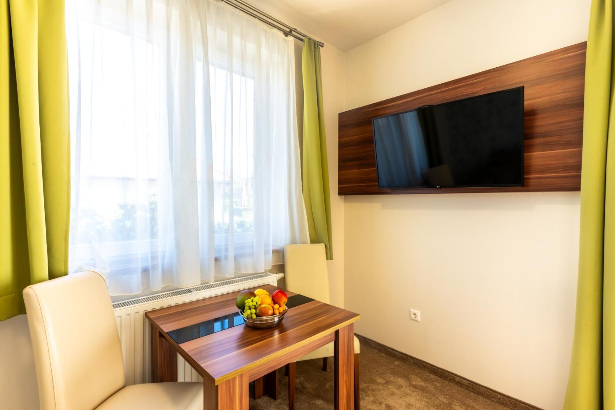 B&B Lajta Park Mosonmagyaróvár 外观 照片