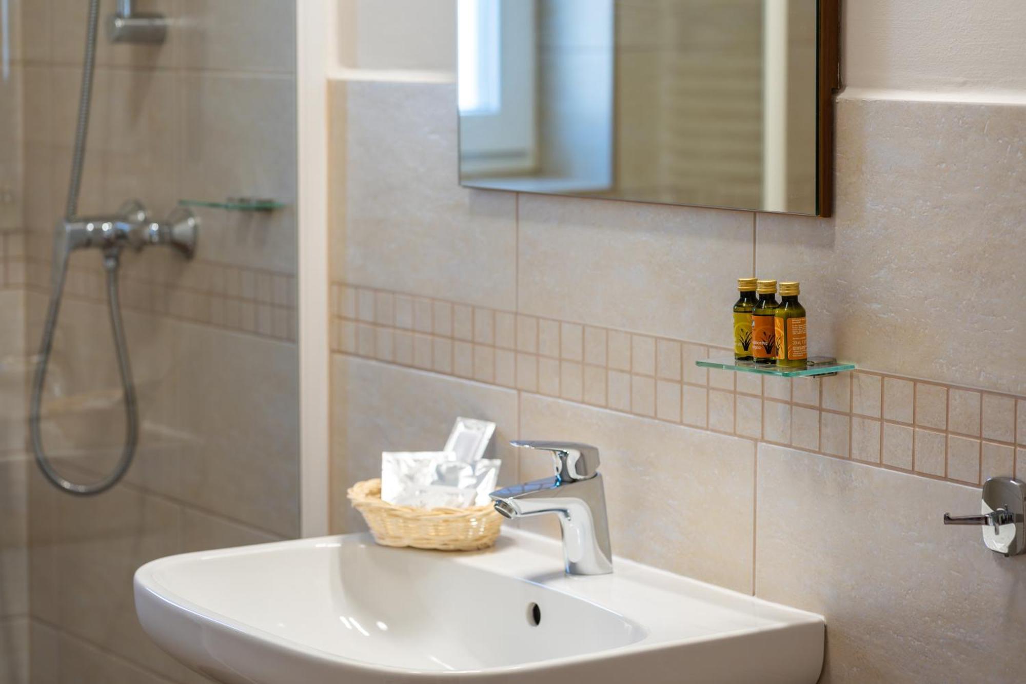B&B Lajta Park Mosonmagyaróvár 外观 照片