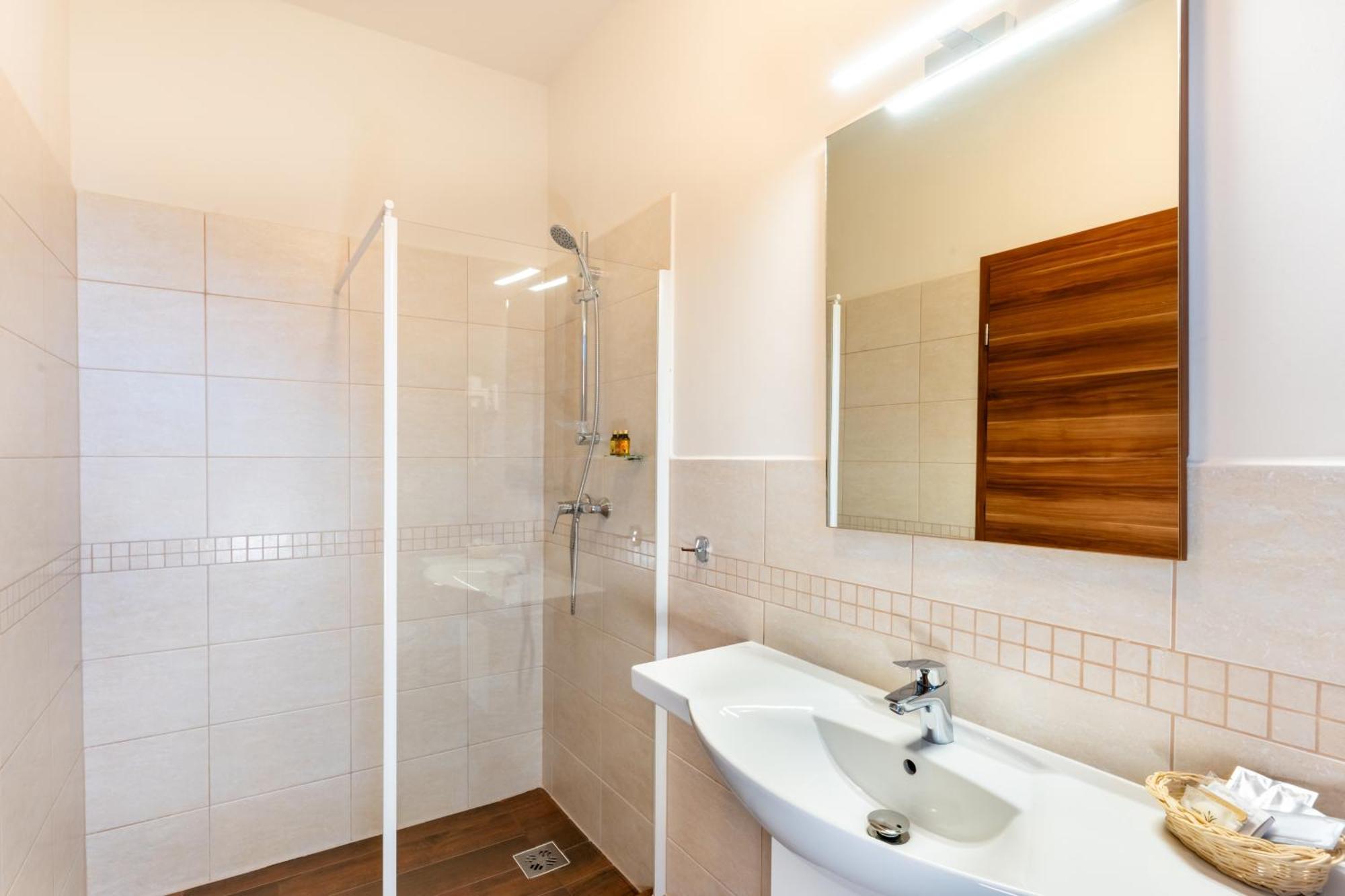 B&B Lajta Park Mosonmagyaróvár 外观 照片